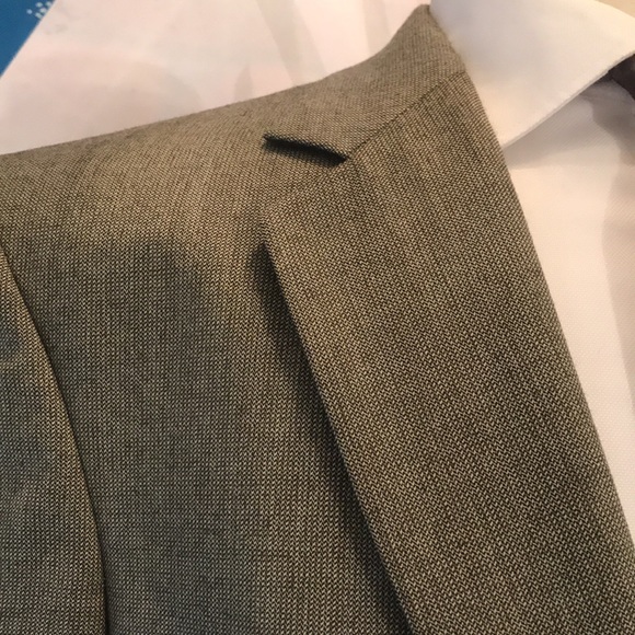 Joseph A bank - Picture 4 of 17